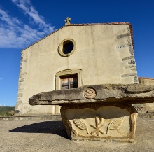 Villaurbana. Chiesa campestre di Santu Crispu, particolare dell'altare esterno