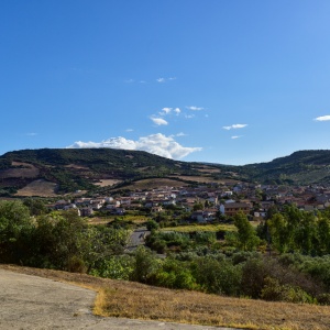 Villaurbana. Veduta del centro abitato da Santu Crispu