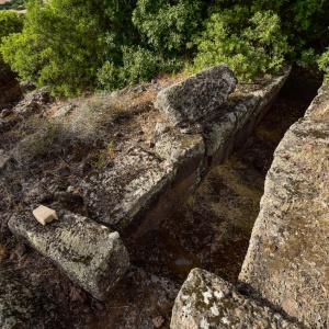 Villaurbana. Tombe di giganti di Craddaxius, seconda tomba vista dall'alto